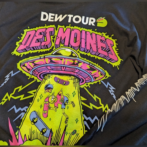 Mtn Dew Tour Skateboard top - Picture 8 of 12